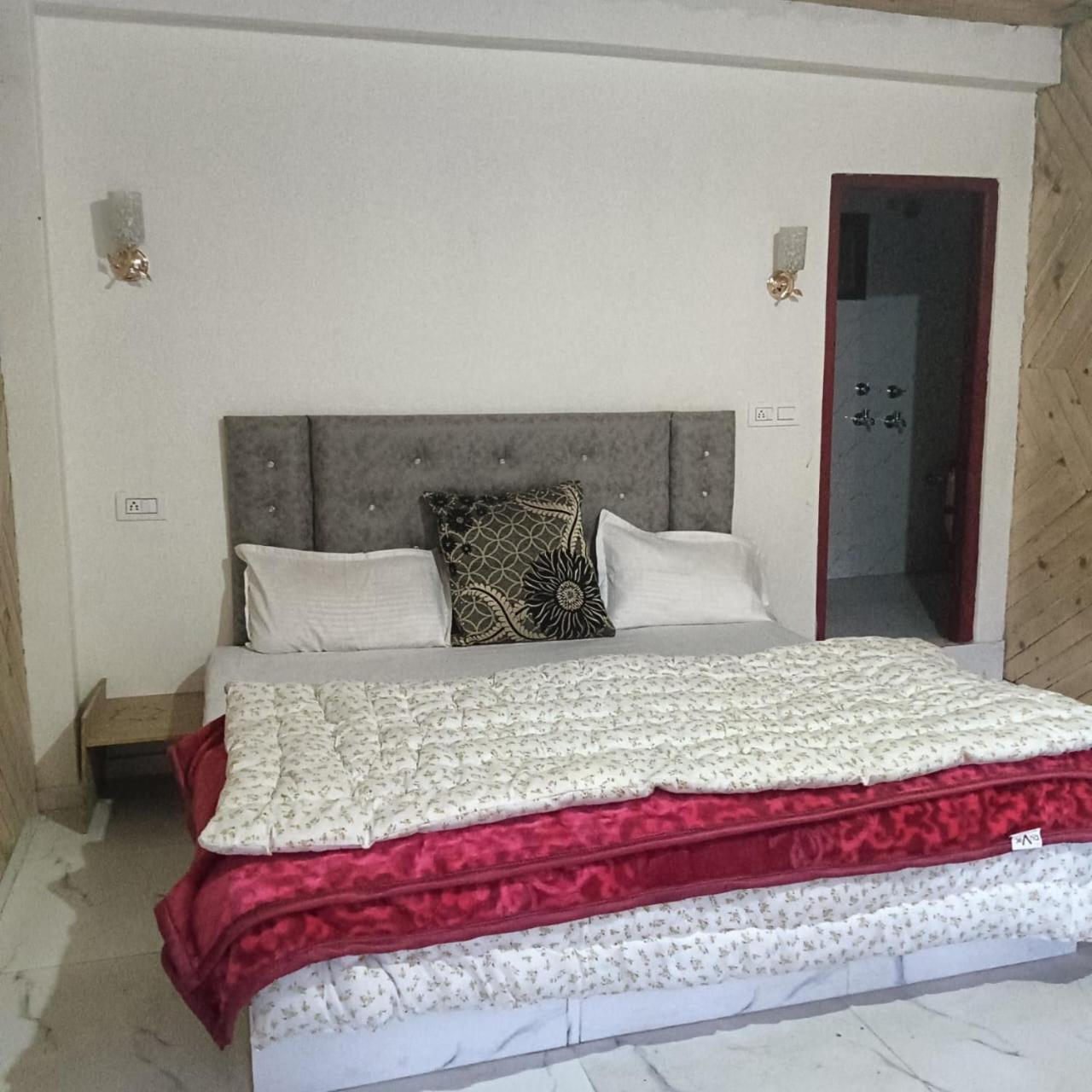 Aditya Guest House Tosh Exterior foto